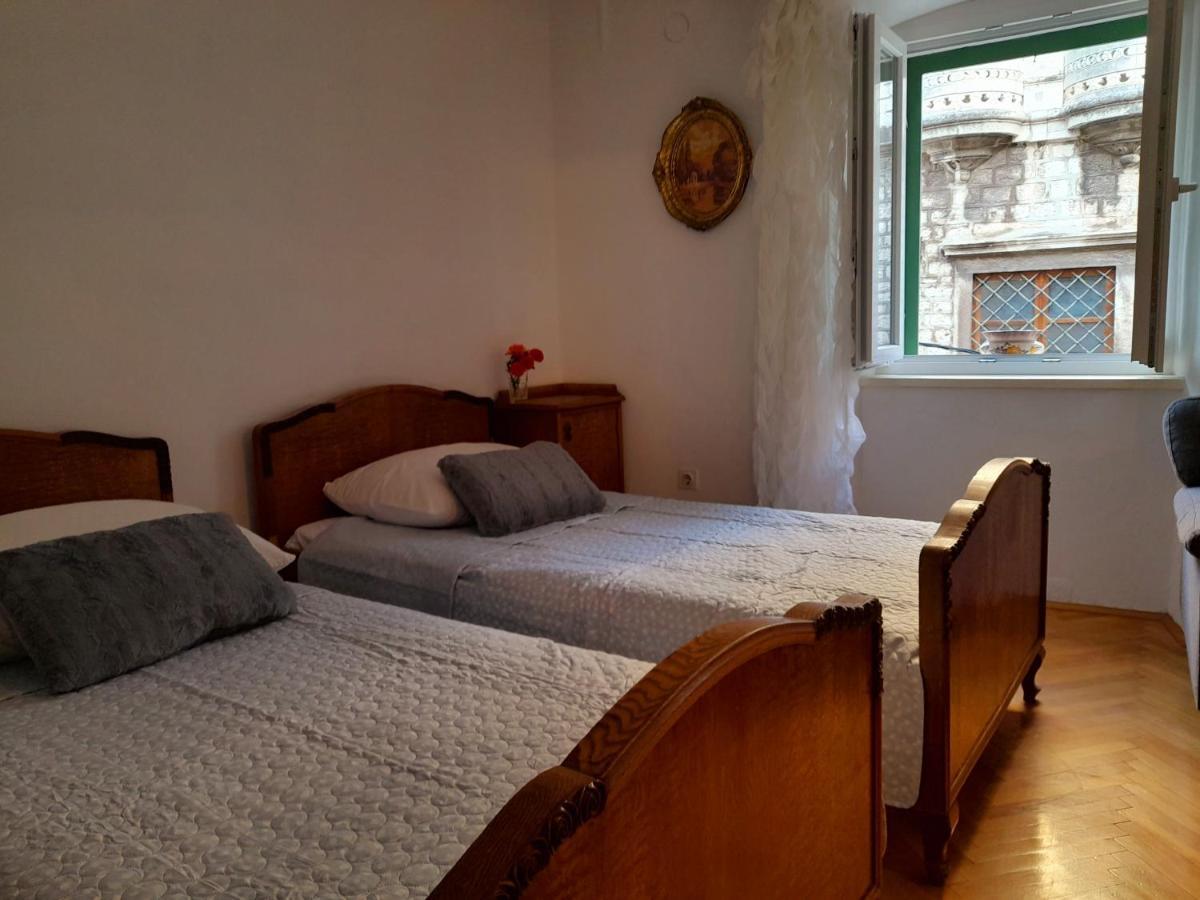 Ferienwohnung Two Bells Šibenik Exterior foto
